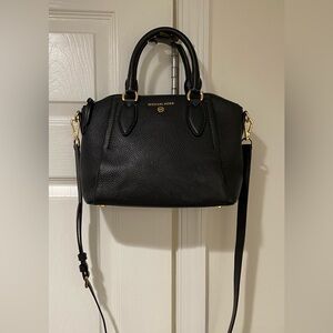 Authentic excellent used condition Michael Kors sienna medium satchel.